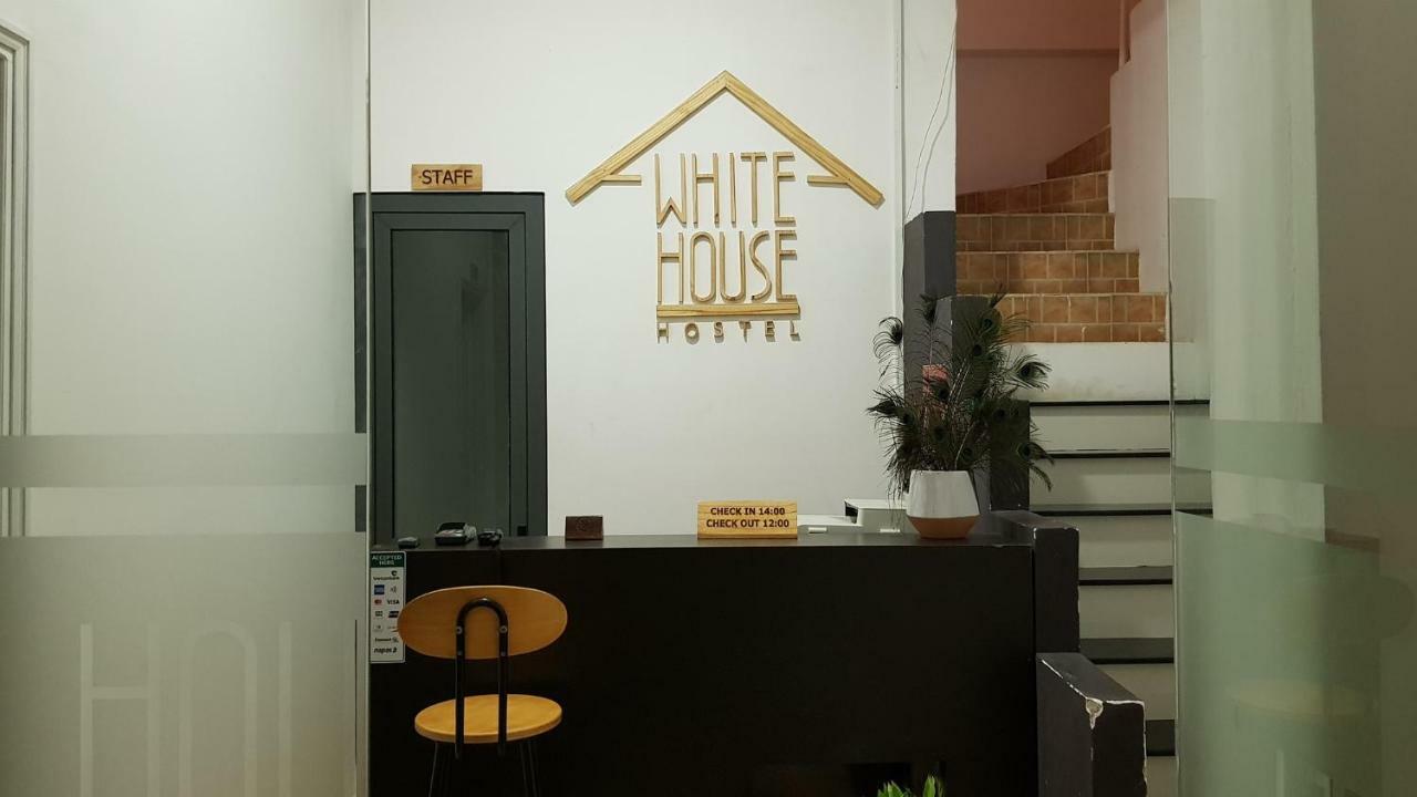 White House Hostel Nha Trang Bagian luar foto
