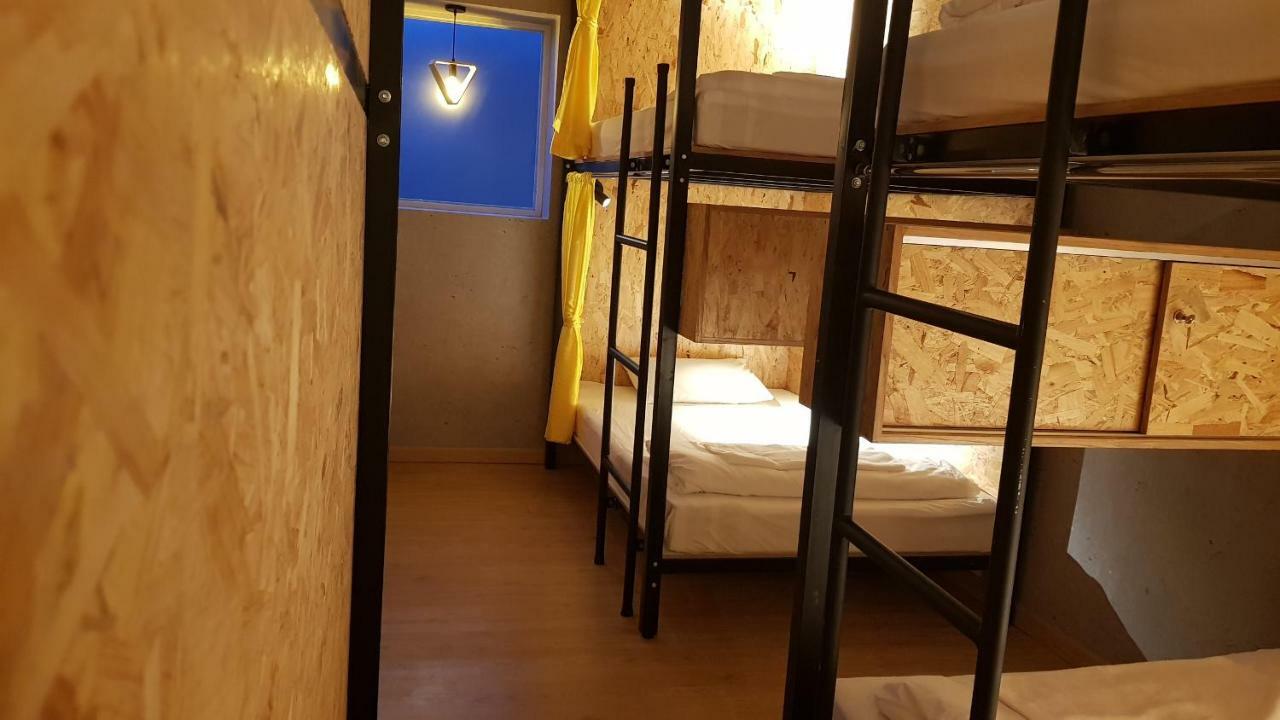 White House Hostel Nha Trang Bagian luar foto