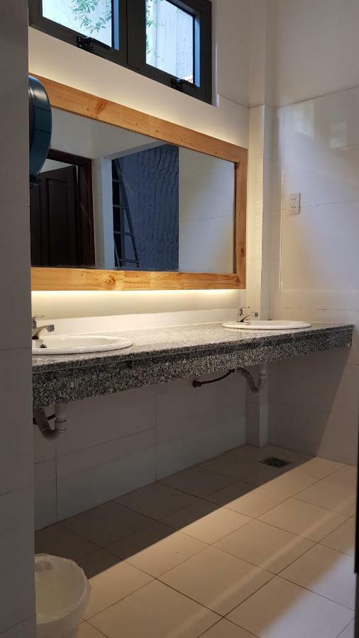 White House Hostel Nha Trang Bagian luar foto
